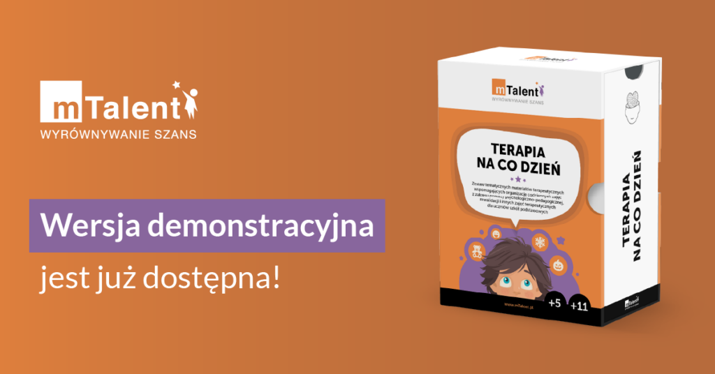 Terapia na co dzień z serii mTalent. Grafika przedstawia pudełko programu który rozwija umiejętności społeczne i samodzielność, grafika uzupełniona jest o informację o bezpłatnym przedpremierowym dostępie testowym.